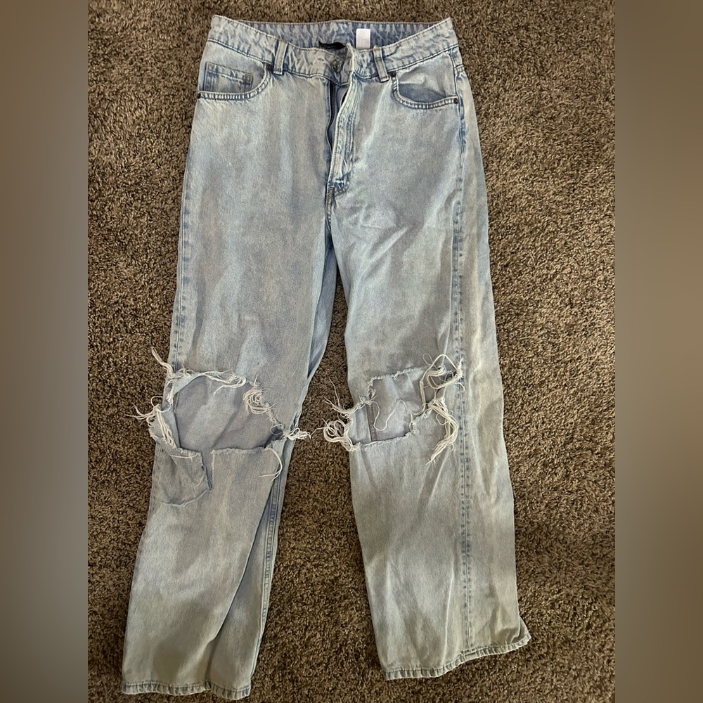 Flattering in the hips baggy jeans